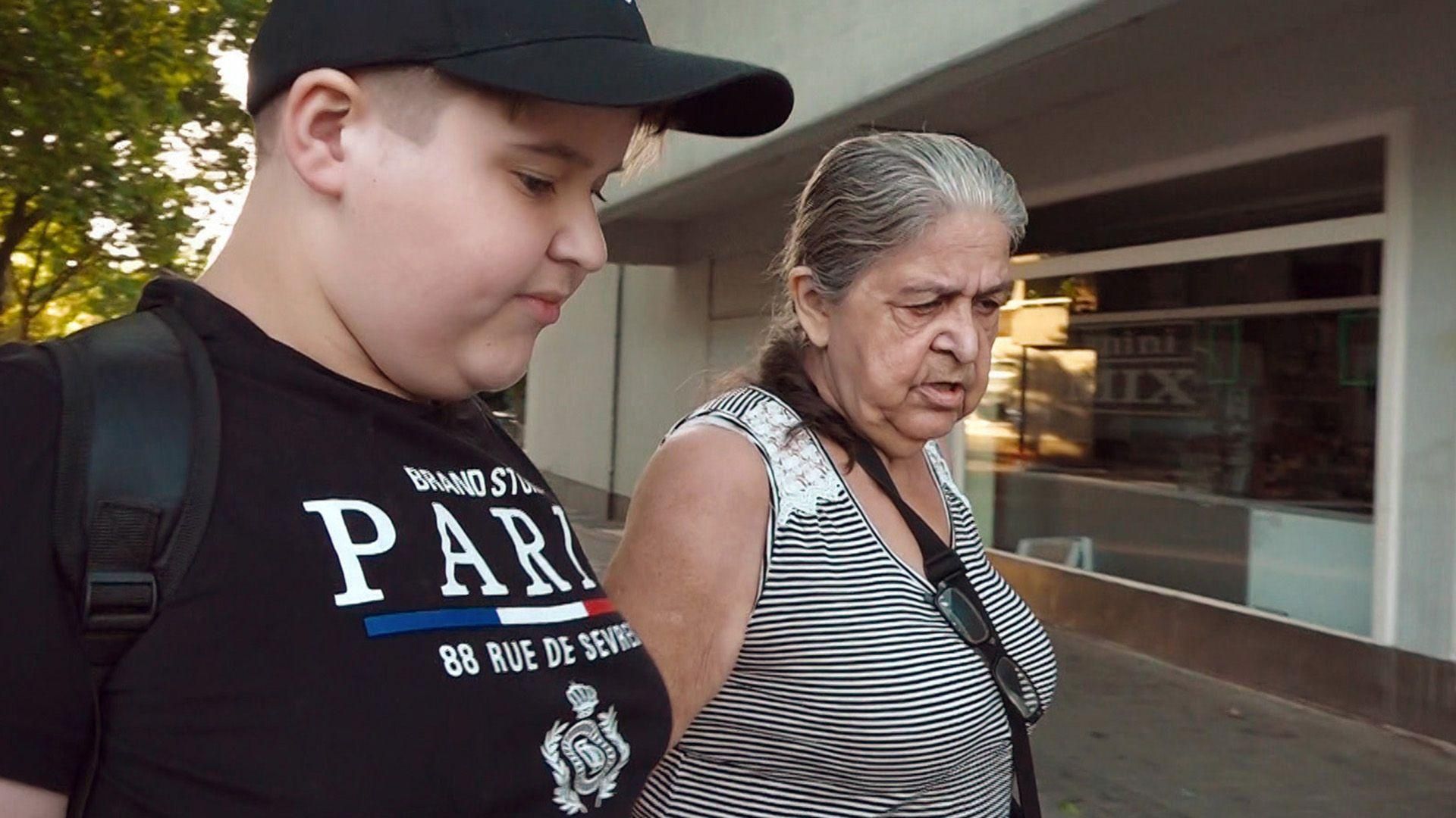 HARTZ UND HERZLICH WILLI UND CAROLA visual data 8