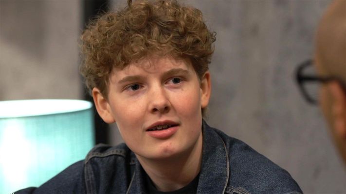 U. a. mit: "ROOTERY"