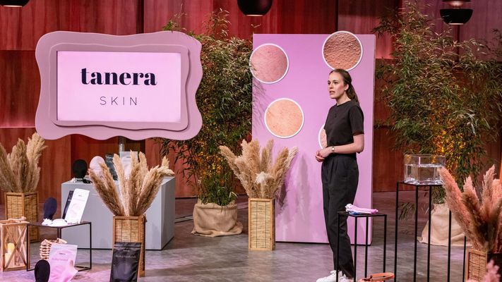 U.a. mit "TANERA SKIN"