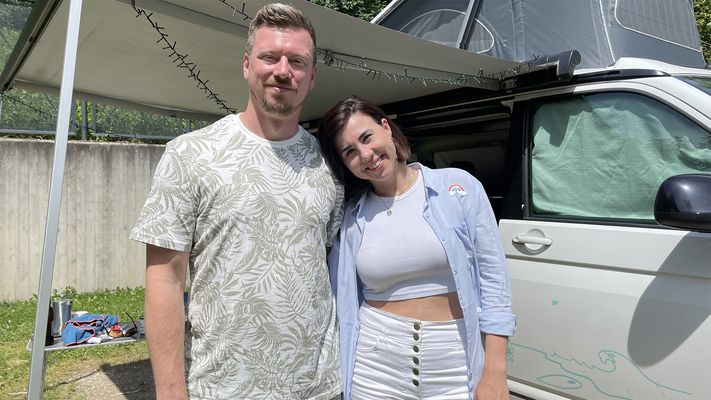 Geburtstags-Überraschung am Safari-Zelt