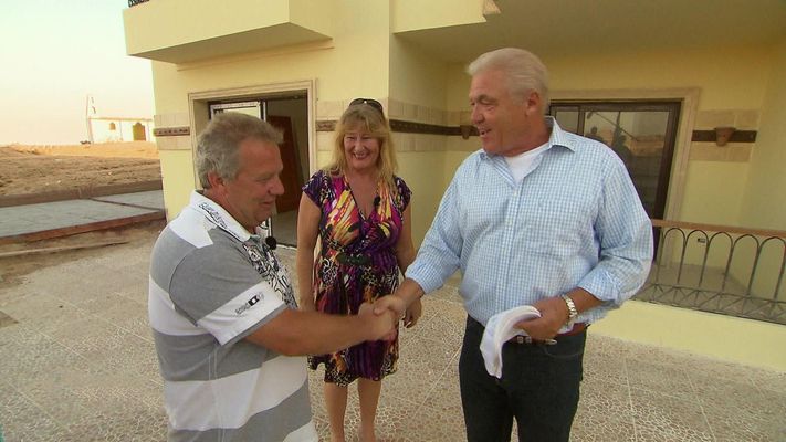 Dessous, Luxus und Minigolf in Nordafrika