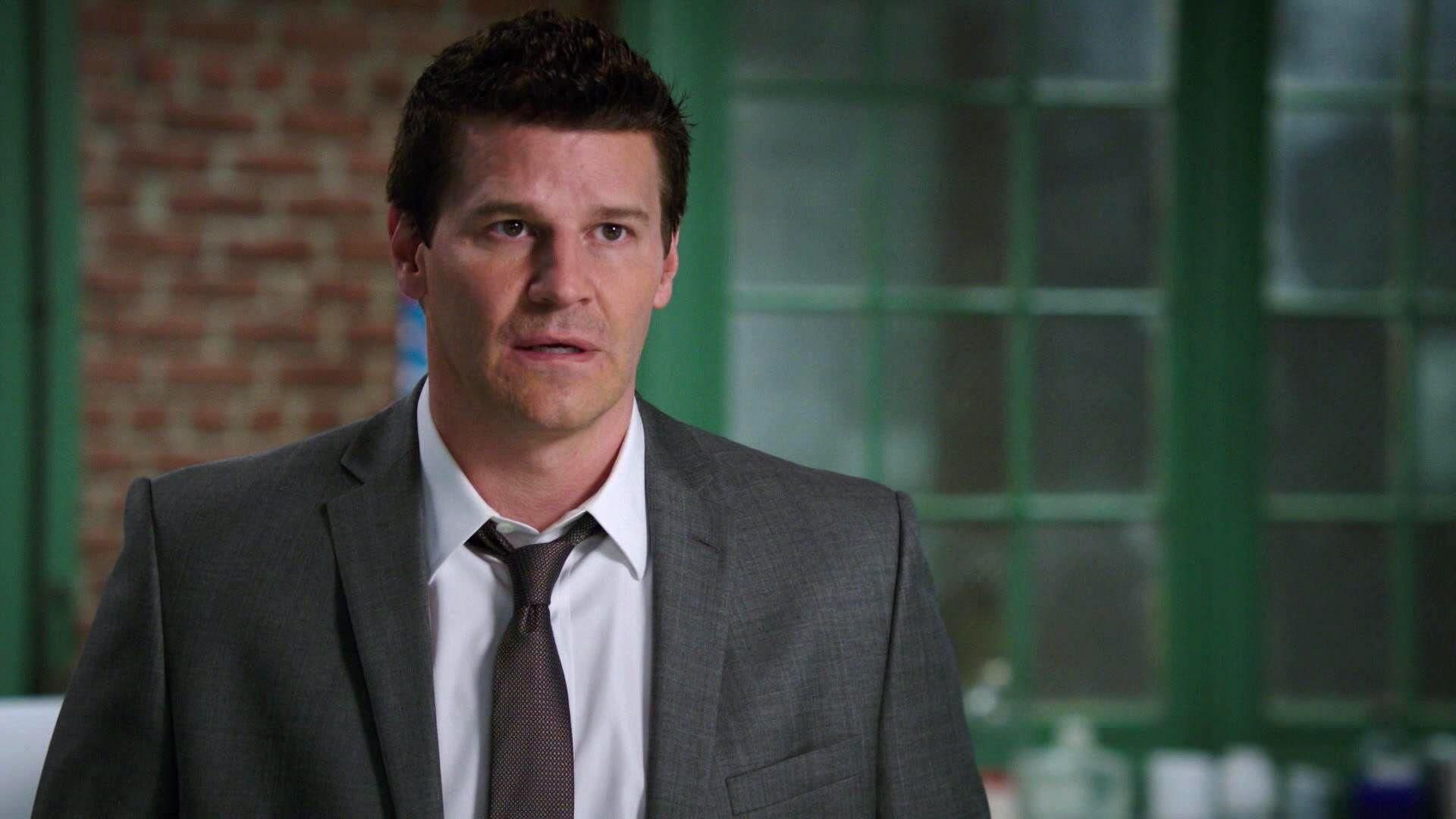 Folge 12 vom 18.11.2014 - Bones - Die Knochenjägerin - Staffel 9 | RTL+
