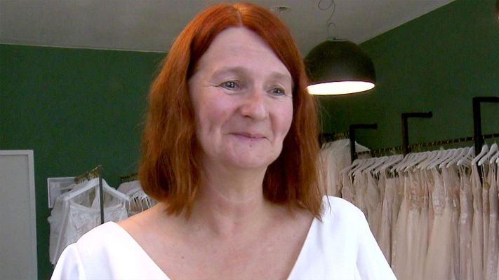 Die Sehnsucht nach dem perfekten Kleid zur Silberhochzeit