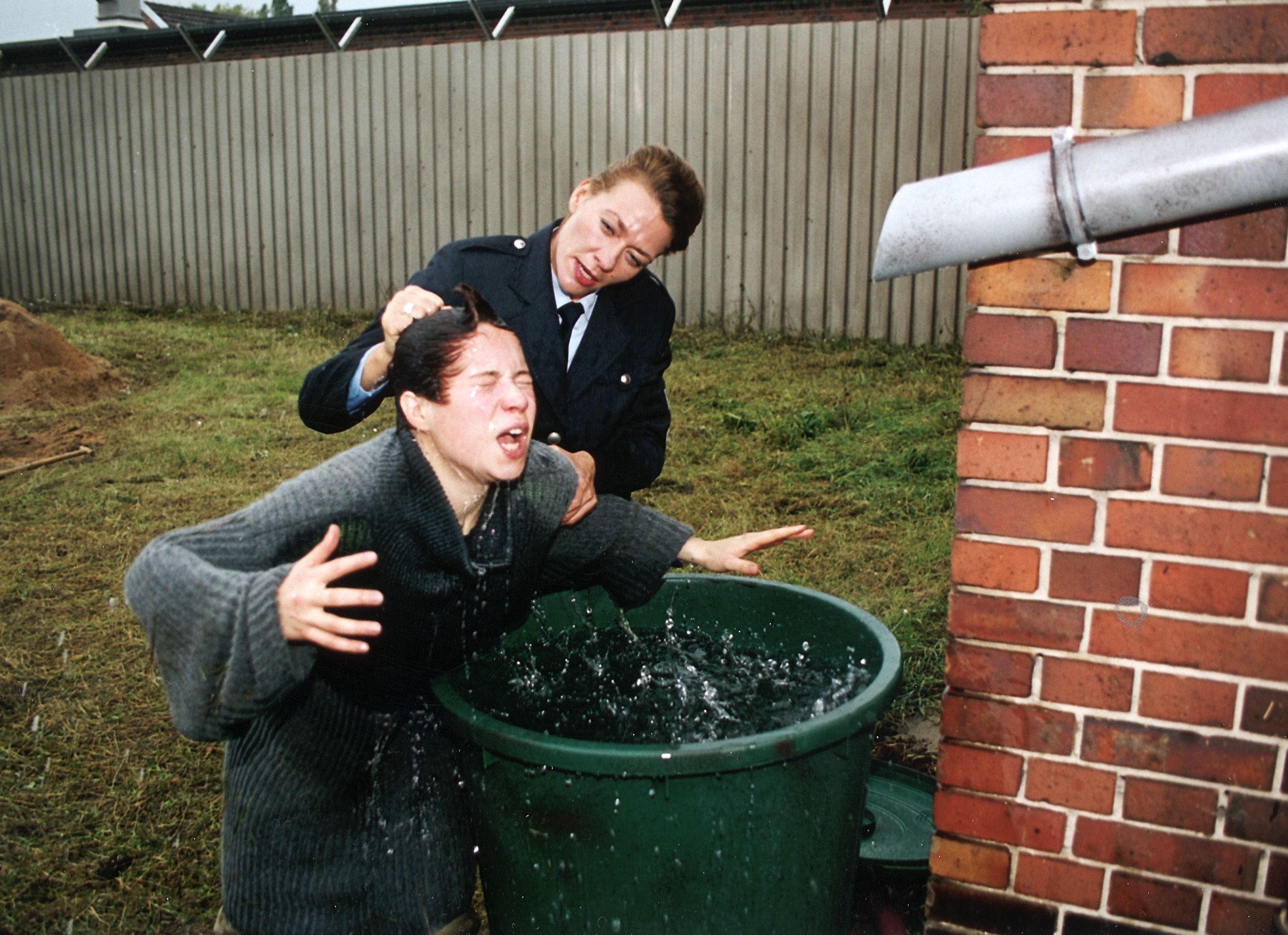Hinter Gittern - Der Frauenknast
