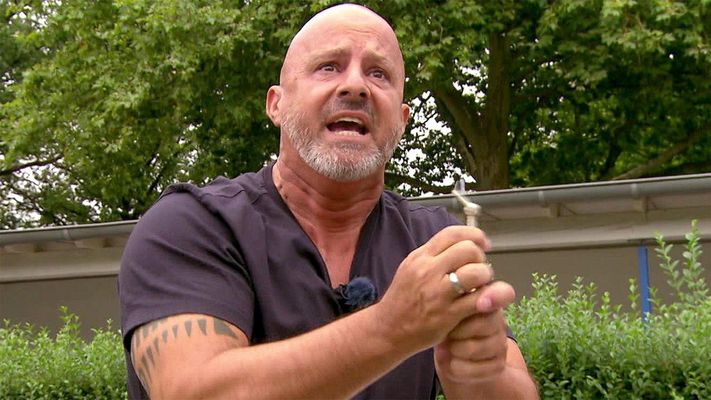 U. a.: "Banana-Boot"