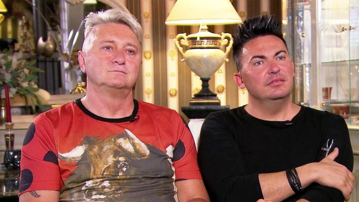 Hubert und Matthias testen ein Handylautsprecher.